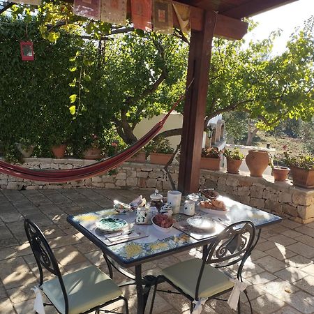 Piccolo Trullo Ostunese Le Jardin De Sophie' Ostuni Exteriér fotografie